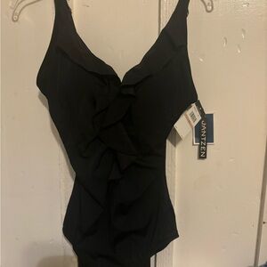 Jantzen Elegant Black Swimsuit with Ruffles